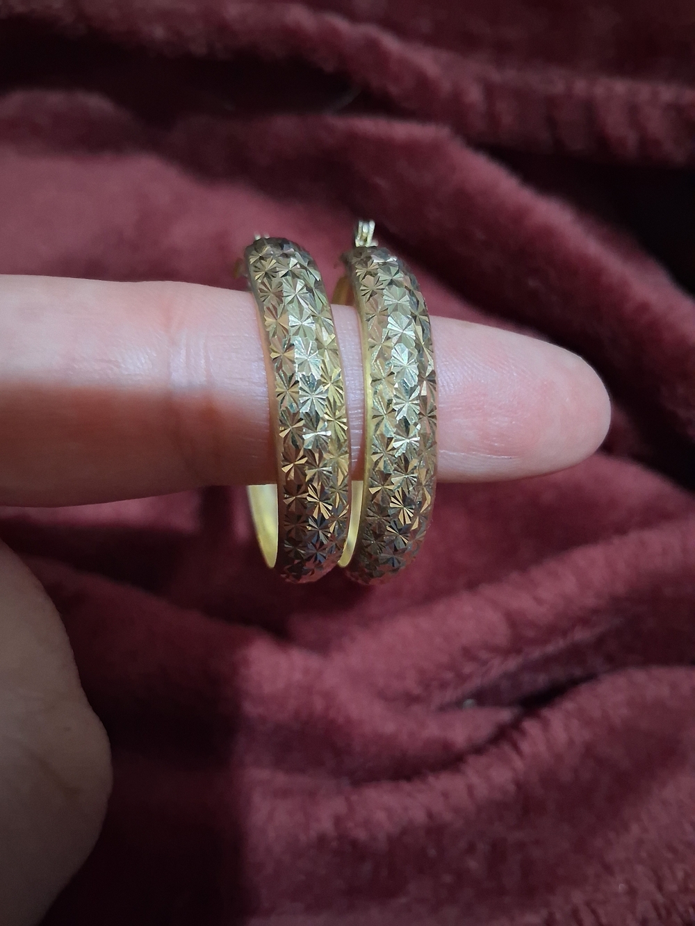 Gold-Tone Textured Hoop Earrings - Elegant Floral Facet Design